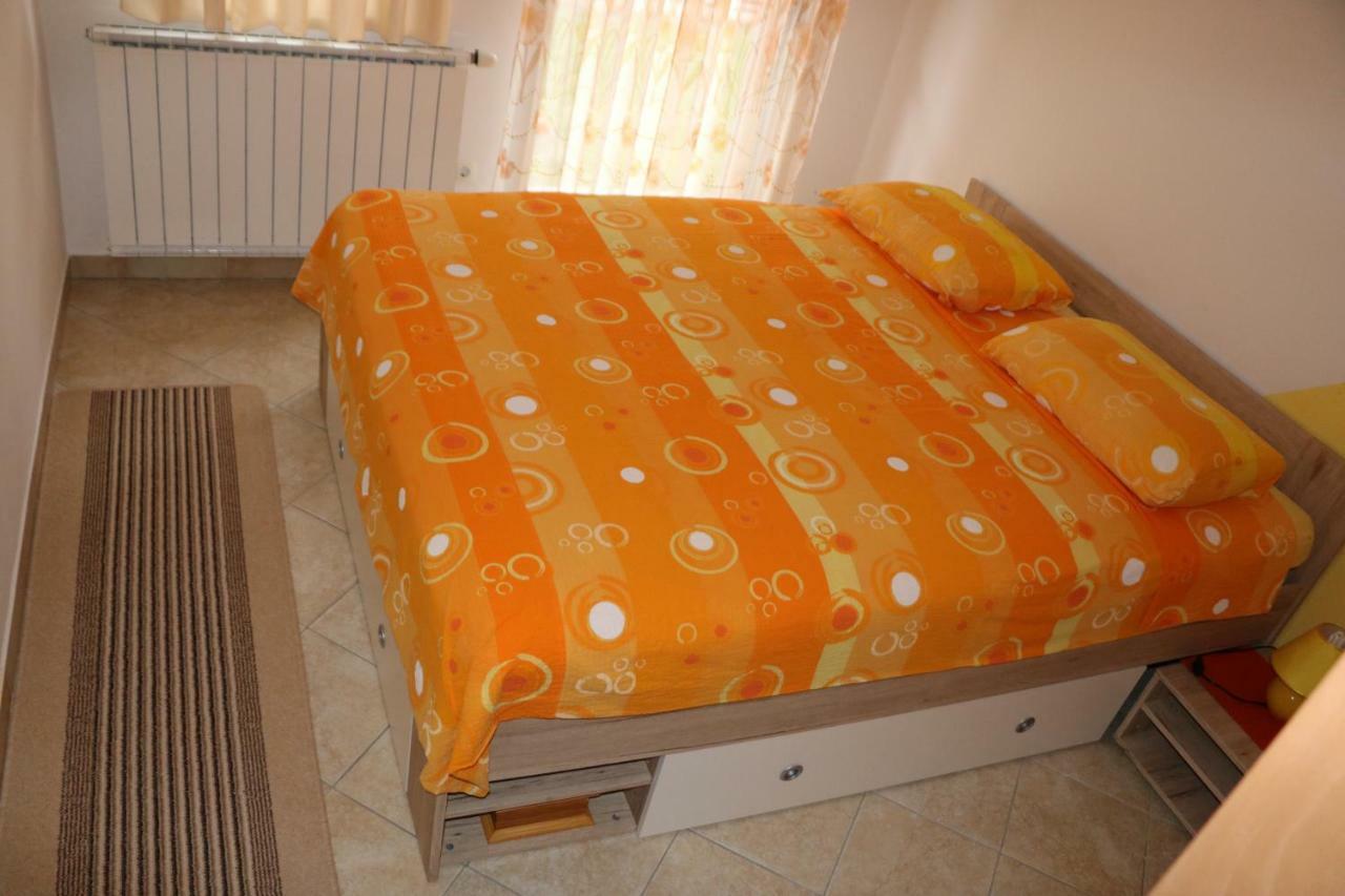 Apartma Na Vasi Lägenhet Zaga Exteriör bild