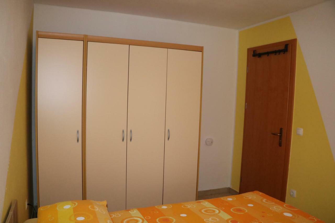 Apartma Na Vasi Lägenhet Zaga Exteriör bild